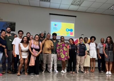 Olhares que Transformam – Formação Crítica sobre Racismo e Sociedade